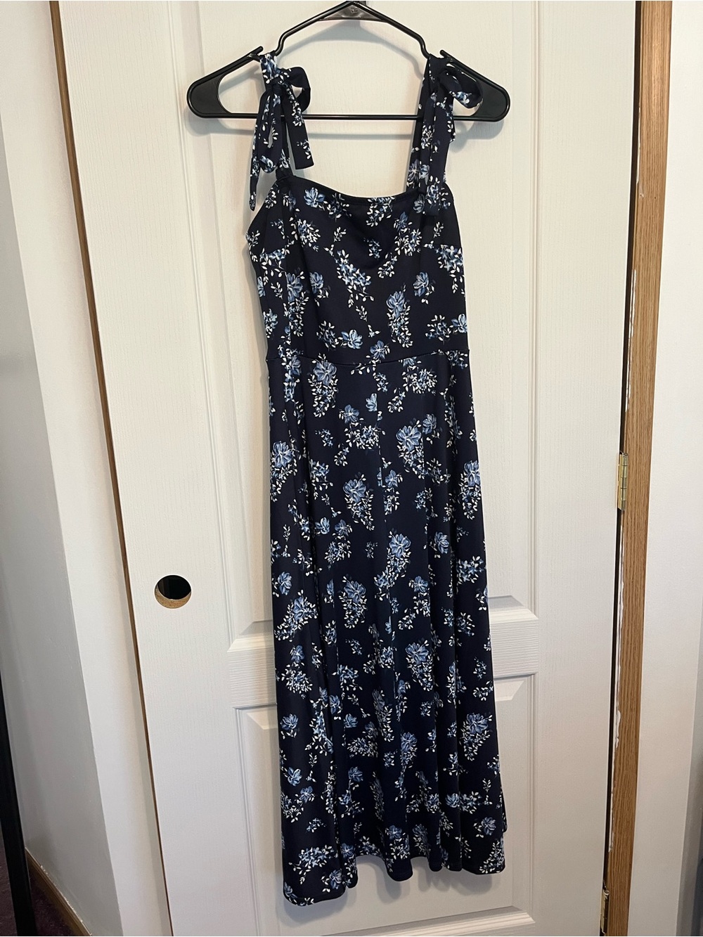 Francesca's Collections Navy Floral Midi Dress with Tie Shoulders